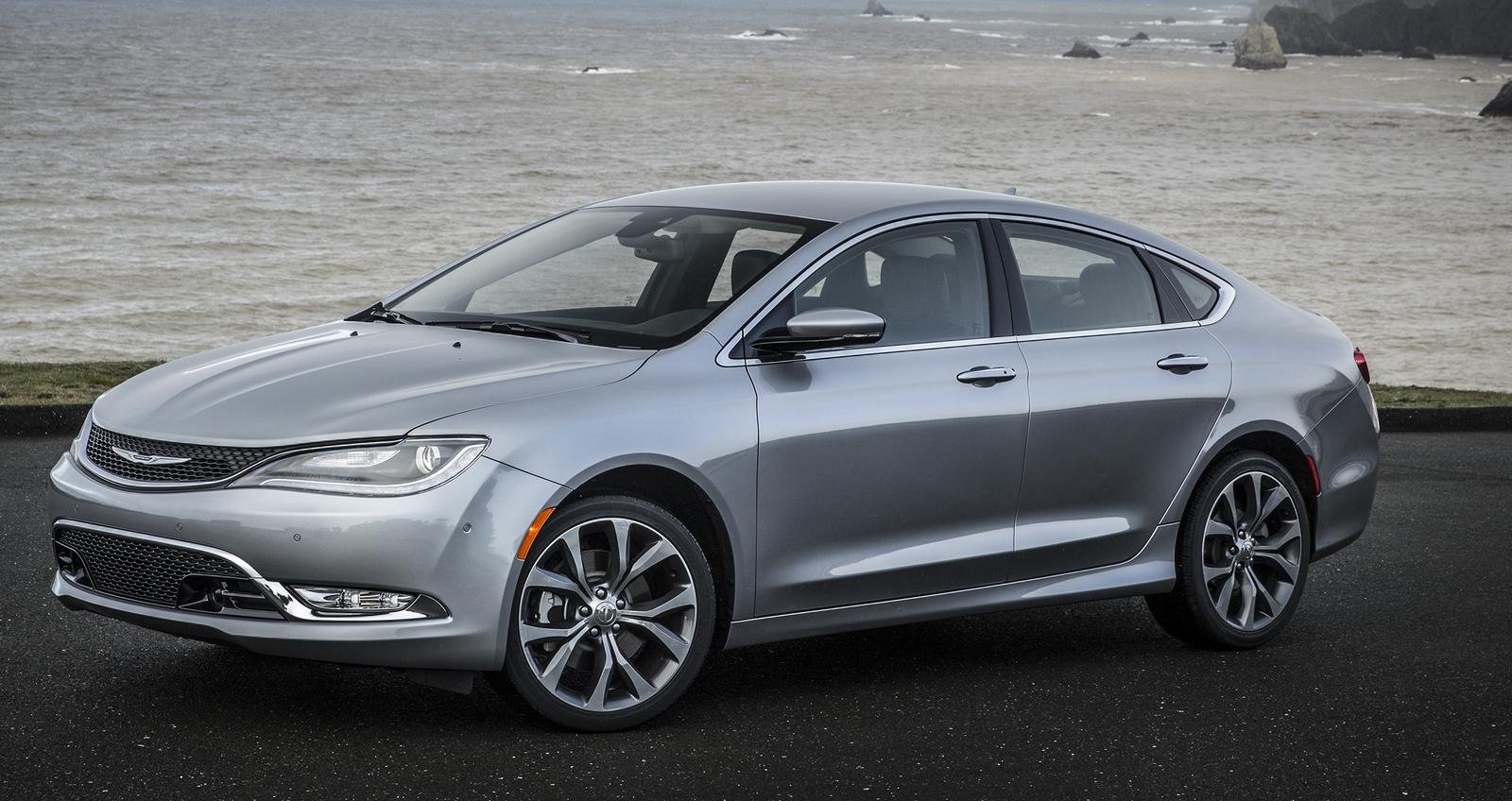 Chrysler 200